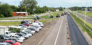 Con decenas de camionetas y tractores: en Entre Ríos el campo se hizo sentir contra las retenciones (MIRA EL VIDEO)