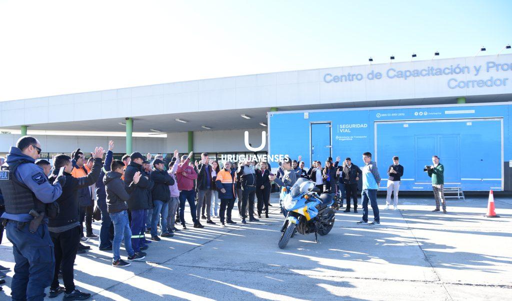 Promueven la seguridad vial y la conducción responsable de motos