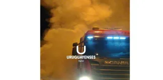 (Video) AutoVía: Un camión se incendio en el kilómetro 245