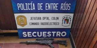Colón: Una persona encontró un bolso con gran cantidad de armas