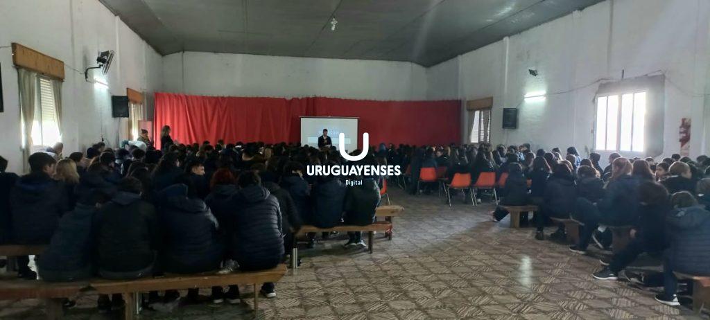 Charla de “Prevención de Bullying/CiberBullying y Grooming” en Rosario del Tala