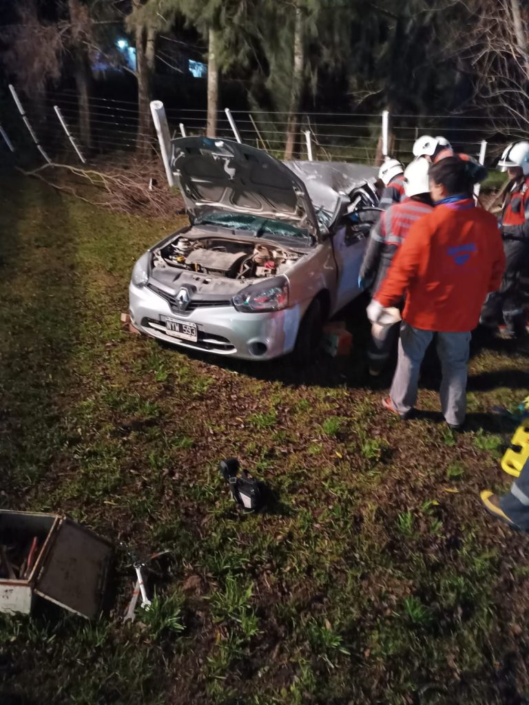 Despiste y vuelco en la ruta 130