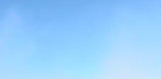 Se incendió un vehículo, sufrió recalentamiento al tratar de sacarlo del barro