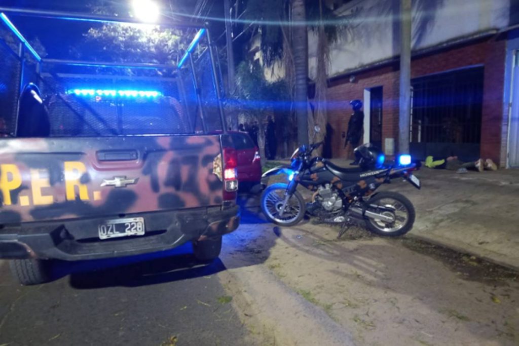 Detenidos con un arma de fuego  y Droga
