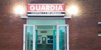 Dos jóvenes protagonizan un siniestro vial en la madrugada con lesiones graves