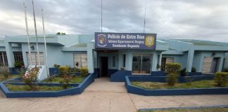 Tras violar restricción, una mujer activo el botón antipático