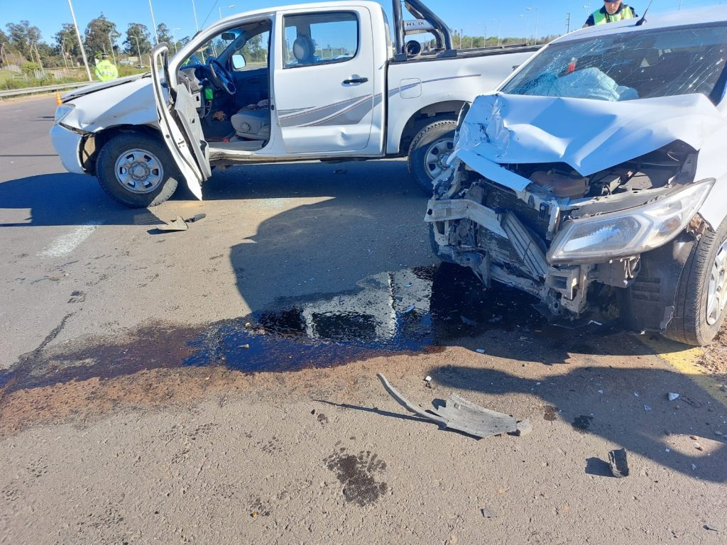 Accidente vial en la Autovía Artigas en el acceso a Termas Federación
