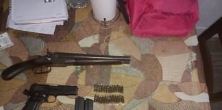 Allanamiento y secuestro de armas en un domicilio de Colón