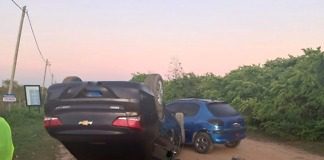 Choque entre dos vehículos sin lesionados