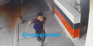 Video: Un ladrón simulo ser cliente y se robó un celular en una peluquería