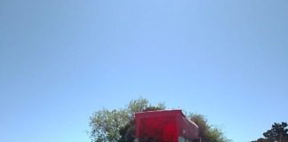 Un jóven a caballo se chocó una camioneta en Bvard Yrigoyen