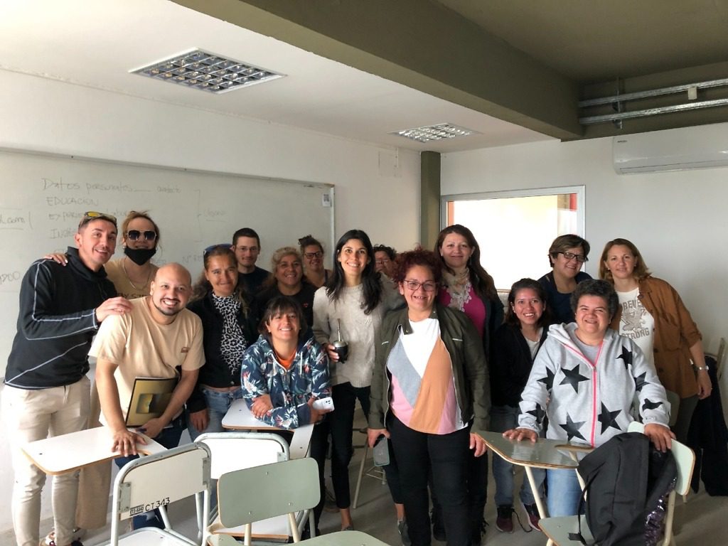 Capacitaron a personas sobre «Herramientas básicas para la inserción laboral»