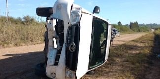 Talitas: Una camioneta volcó porque se le habría caído el celular