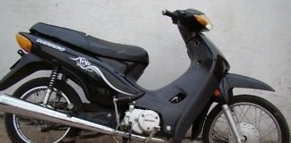 En la madrugada se robaron una moto