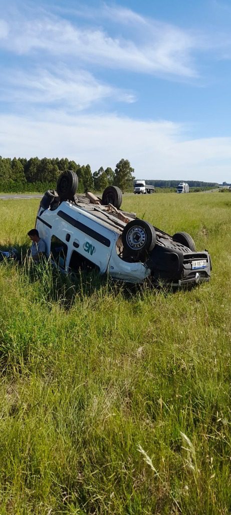 Se durmió, termino despistando y el vuelco en la Autovía