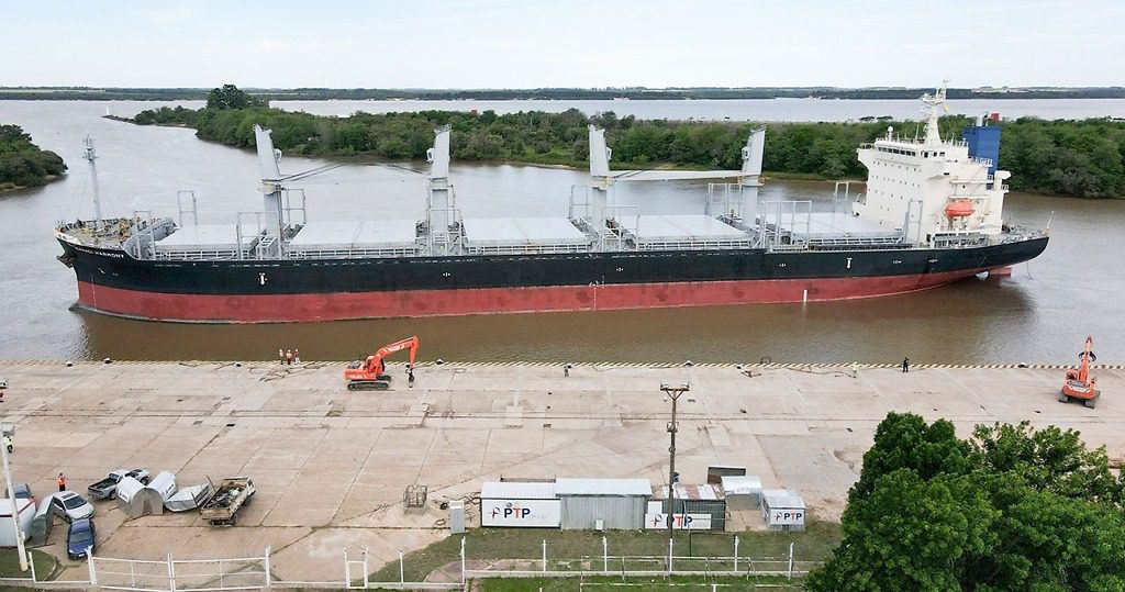 Dos buques cargarán en el Puerto de Concepción del Uruguay