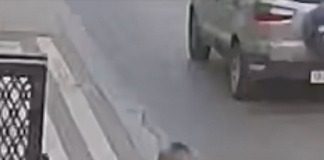 (Video) Concepción del Uruguay: Un hombre se robó una reposera a plena luz del día