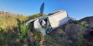 Dos personas con heridas graves tras volcar en la Ruta 11