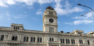 El 31 de diciembre comienzan a abonarse los sueldos a la administración pública