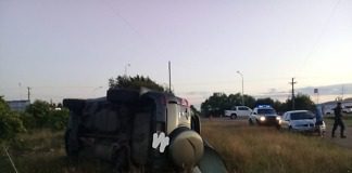 Un menor volcó la camioneta y se dio a la fuga dejando a sus amigos lesionados