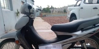 Policía recupera una moto denunciada como robada