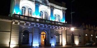 Conductor abrió la puerta sin mirar y provocó un accidente con una moto en Concepción del Uruguay