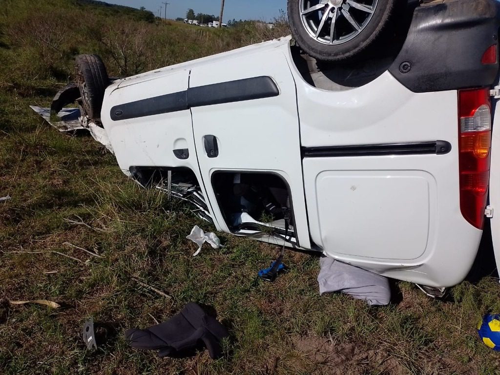 Una mujer falleció en un despiste y posterior vuelco en la autovía