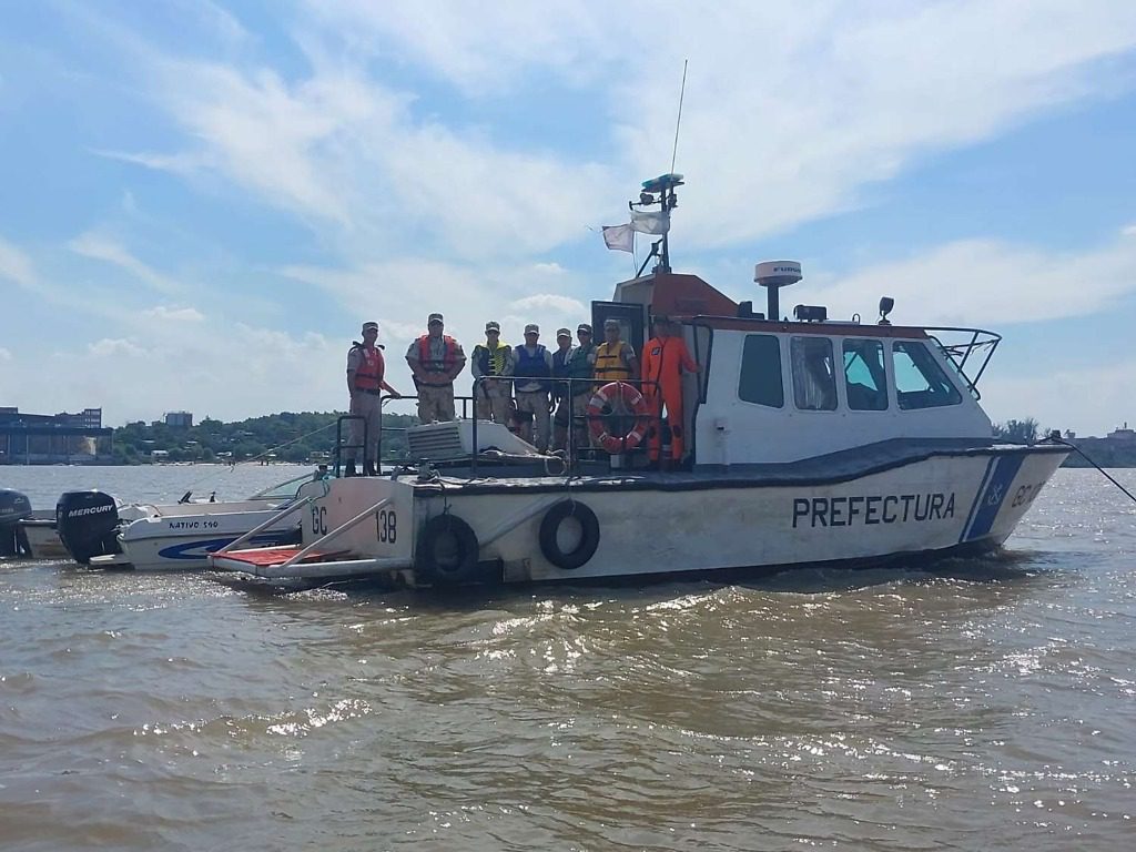 <strong>Detectaron una fiesta clandestina en un parador de la Isla Victoria: Más de 20 embarcaciones identificadas</strong>