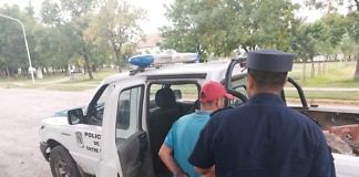 Personal de un supermercado redujo a un hombre, por el robo de bebidas