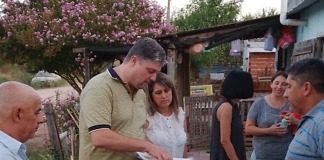 Uruguay Se Puede junto a los vecinos del Barrio La Tablada solicitan una parada de colectivos