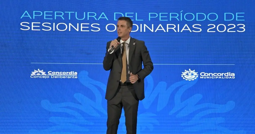 Cresto habló de construcción de consensos, de la cuestión energética y de las políticas públicas que trascienden gestiones