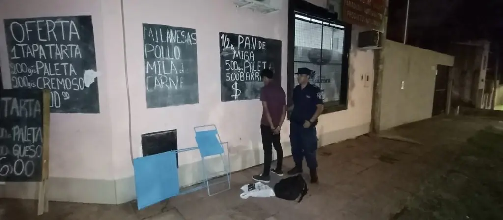 <strong>Detenido por Robar una Mesa y Silla de una Pizzería</strong>