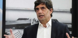 Ante la crisis del dólar, denunciaron por «traición a la patria» a Prat Gay, Lacunza y Sandleris