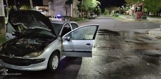 Se incendio un vehículo en Bvard Montoneras
