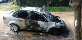 Colón: Se incendió un vehículo