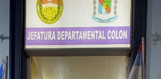Colón: Una mujer fue detenida por daños en un local y un móvil policial