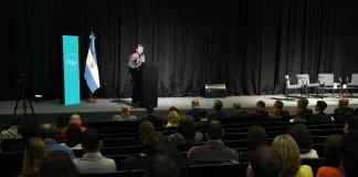 Dos ciudades del país, que recordaron la Sanción de la Constitución