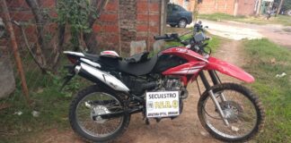 Dejaron abandona una moto en el patio de una vivienda, robada en Gualeguaychú