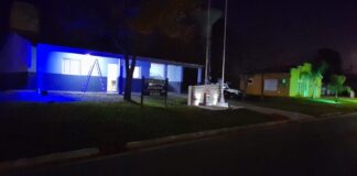 Una camioneta con tres personas volcó en Ruta 23