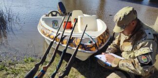 Operativo Náutico de los Brigadista en el Arroyo Gualeyán, secuestraron armas de fuego