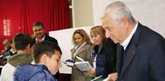 CARU inició la entrega de 45 mil libros para alumnos entrerrianos