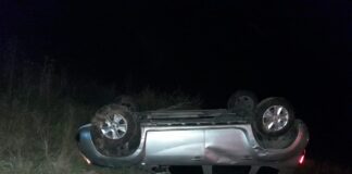 Autovía: Dos vehículos colisionaron y uno terminó dado vuelta