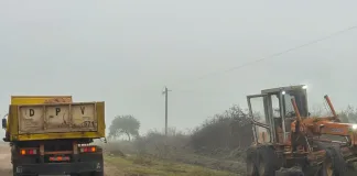 Vialidad Provincial lleva adelante mejoras en conexiones productivas del departamento Uruguay