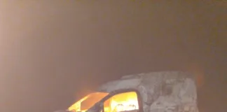 Un utilitario cargado de medicamentos, se incendió en Ruta 2