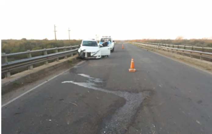 RP20: Conductor perdió el control de su auto colisionando la baranda del puente