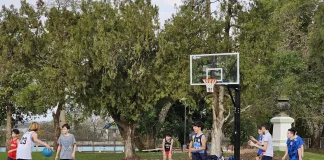 Se habilitó la renovada cancha de básquet del parque Quirós