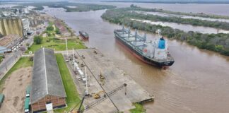 Continúa la intensa actividad portuaria en Concepción del Uruguay