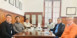 𝗨𝗧𝗡 𝗙𝗥𝗖𝗨 𝗶𝗺𝗽𝗹𝗲𝗺𝗲𝗻𝘁𝗮 𝗖𝘂𝗿𝘀𝗼𝘀 𝘆 𝗗𝗶𝗽𝗹𝗼𝗺𝗮𝘁𝘂𝗿𝗮 𝗰𝗼𝗻 𝗹𝗮 𝗲𝗺𝗽𝗿𝗲𝘀𝗮 𝗚𝗿𝗮𝗻𝗷𝗮 𝗧𝗿𝗲𝘀 𝗔𝗿𝗿𝗼𝘆𝗼𝘀