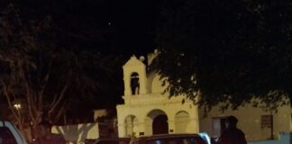 Dejo el auto con las llaves puestas y se lo robaron