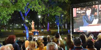 Con un emotivo acto, el pueblo uruguayense celebró el retorno a la democracia